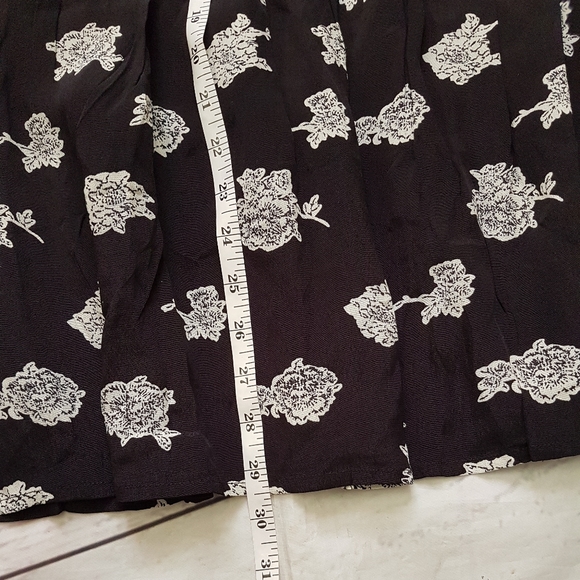 Rebel Rouge Dress - Picture 5 of 7